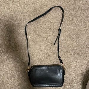 Crossbody purse